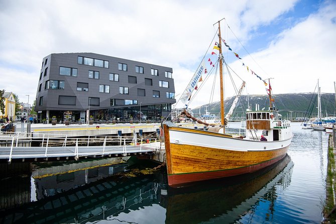 1 Hour Photo & History Cruise - Quick hits on the Hermes II cruise