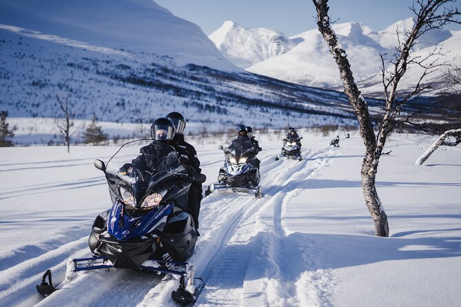 Adventure Snowmobile Safari - Camp Tamok arrival: gear, safety briefing, and what you actually wear