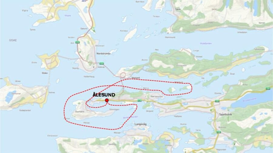 Ålesund: Archipelago Cruise - Borgundfjorden: dramatic water, and why time matters