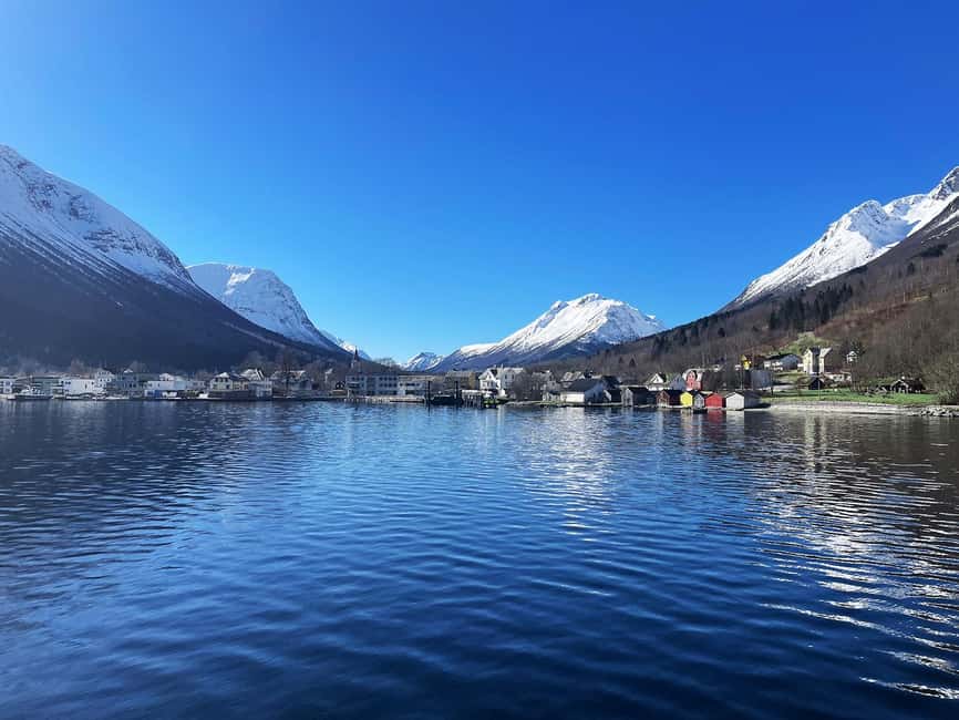 Ålesund: Fjord Tour with Lunch on MS Bruvik - Key Points at a Glance