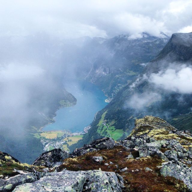 Ålesund: Geirangerfjord Scenic Cruise & Village Visit - Weather and clothing: the difference between cold-cabin and full-deck joy