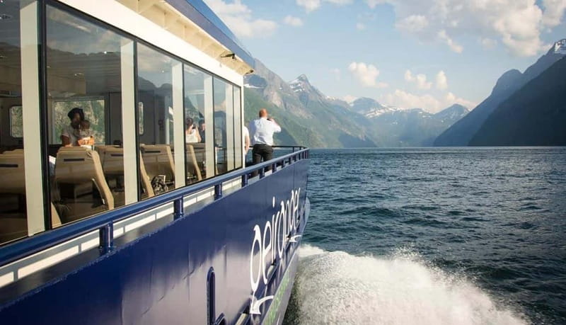 Ålesund: Geirangerfjord Scenic Cruise & Village Visit - Getting to Skutvika and the boarding spot by KIWI