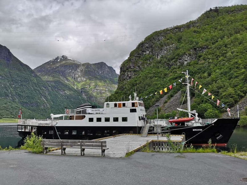 Ålesund Sightseeing Cruise - Why this Ålesund sightseeing cruise feels different from a shore day