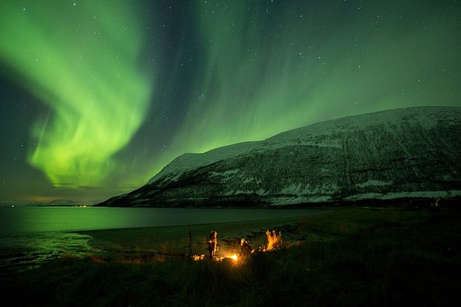 All inclusive - Northern Lights Hunt - Staying outside longer: Arctic suits, boots, and smart cold-weather strategy
