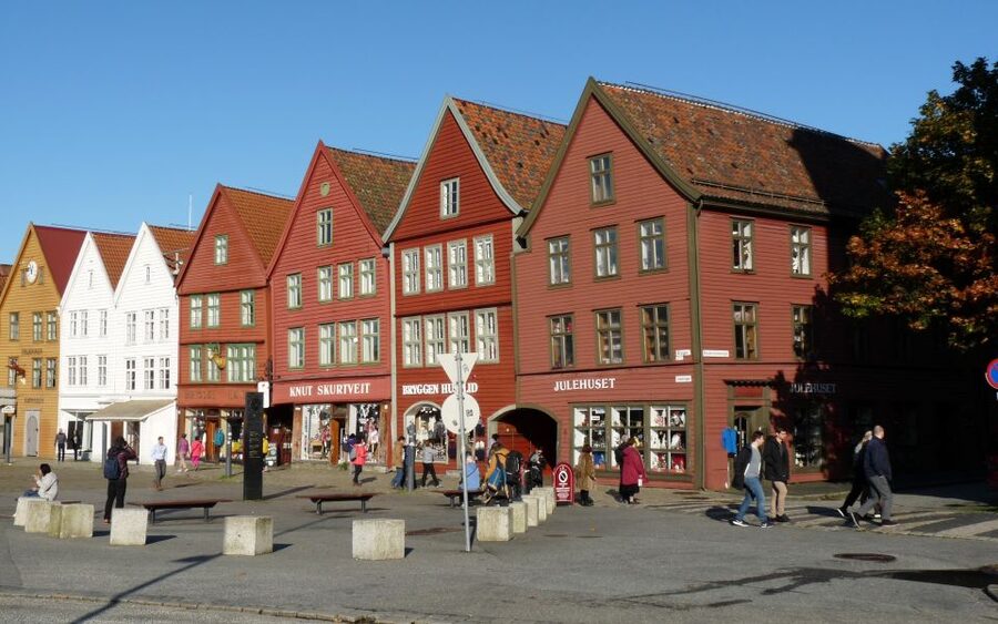 Bergen: City Tour on Foot - Brand Stasjon, the Old Town Hall, and Opus XVI: old civic power meets modern life