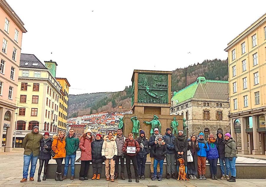 Bergen: Guided Walking Tour with Local Guide - Why this 2-hour Bergen walk works so well on day one
