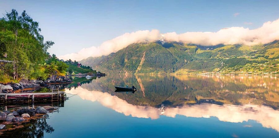 Bergen: Hardangerfjord & Waterfalls Bus Tour with Apple Pie - Waterfall hopping at Morkholsfossen and Fossen bratte