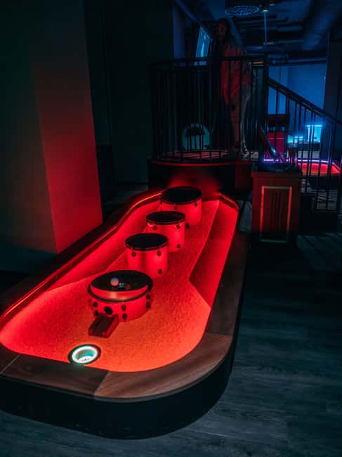 Bergen: High-Tech Minigolf in Top Bergen Activity Bar! - Your 1-Hour Minigolf Slot: Exactly How the Experience Feels