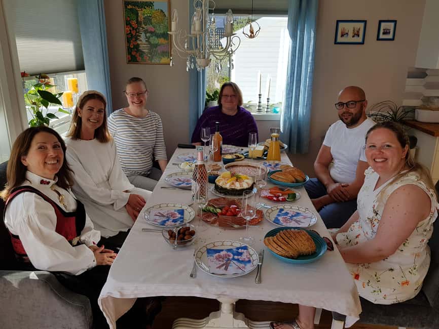 Bergen: Home-Hosted Lunch with a Local - Stepping into a Bergen home for lunch