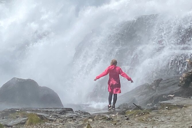 Bergen in a day, Guided tour: Old Town, Waterfalls & Waffles - How the 6-Hour Flow Really Feels on Your Feet