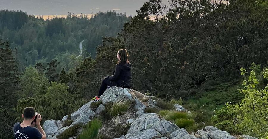 Bergen Magical Nature Tour | ViFlowExperience - Snacks, the high altitude drink, and why the break matters