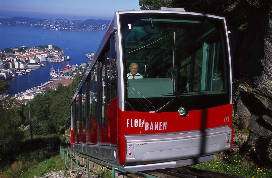 Bergen: Mostraumen Fjord Cruise, Mt Fløyen, City Sightseeing - How the Mostraumen fjord cruise changes the way you see Bergen