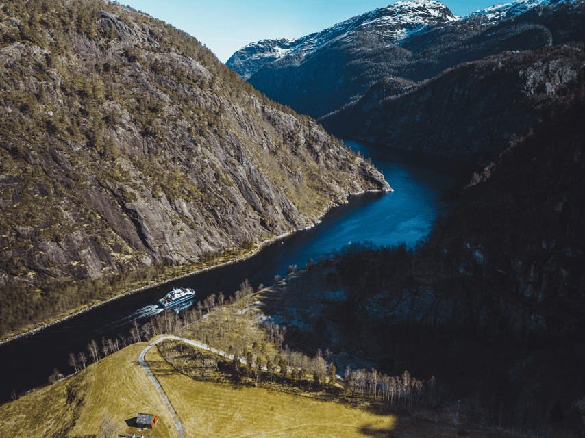 Bergen: Mostraumen Fjord Cruise - with Local Tour Guides - Mostraumen Channel: cliffs, waterfalls, and the close-up feeling