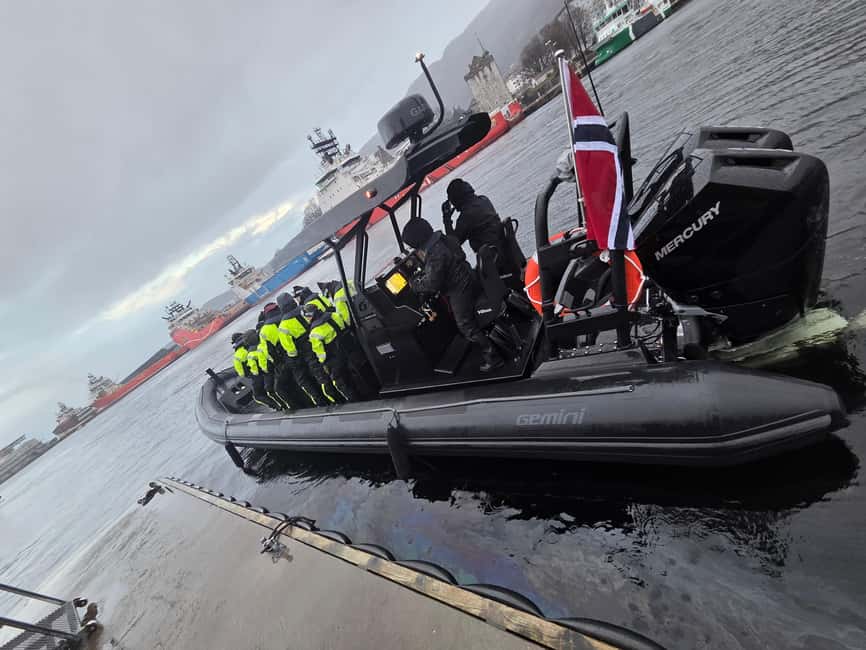 Bergen: Mostraumen Fjord Safari - by Premium RIB Boat - Bryggen and Gamle Bergen Seen From the Waterline