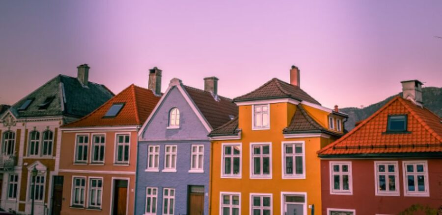 Bergen: Private Guided City Sightseeing Tour - Private luxury in Bergen, with a guide who can tailor your pace