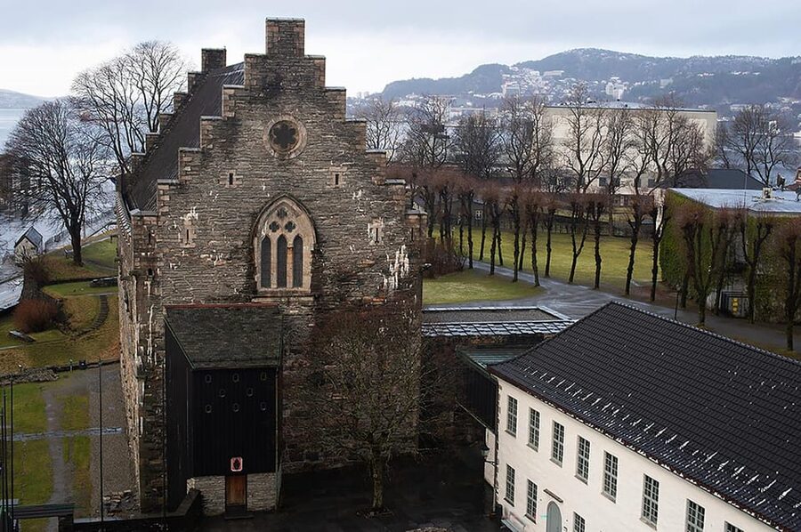 Bergen: Private tour in your own language - Fish Market in Bergen: A Local Anchor, Not Just a Stop