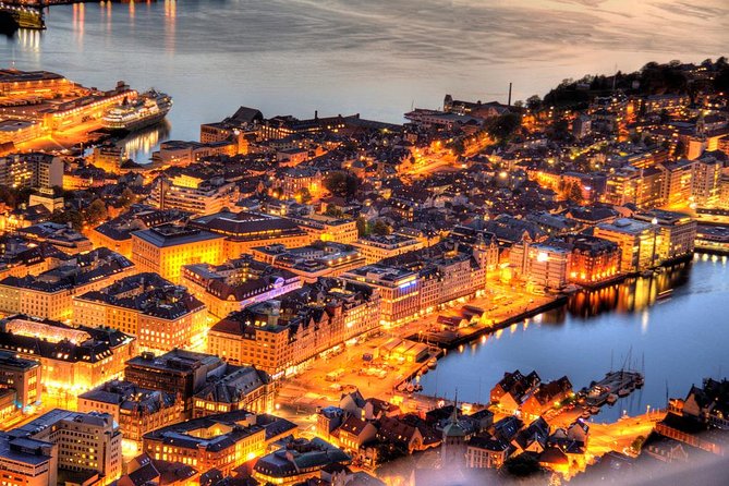 Bergen: Private Walking Tour with a Local - Meeting points in the center, and how pickup actually helps