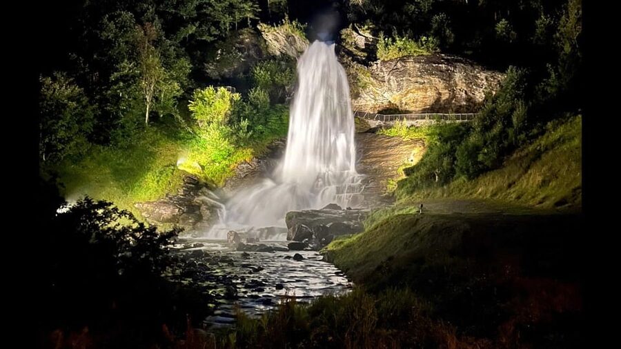 Bergen: Private Waterfalls and Wonders of Fjord Norway - A Tesla day from Bergen that turns into waterfall time fast