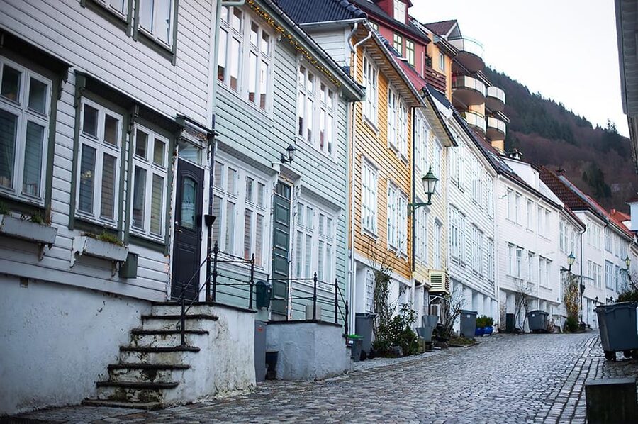 Bergen's Twilight Magic: An Evening Adventure - Food stops: where to spend, and how to keep it value-priced