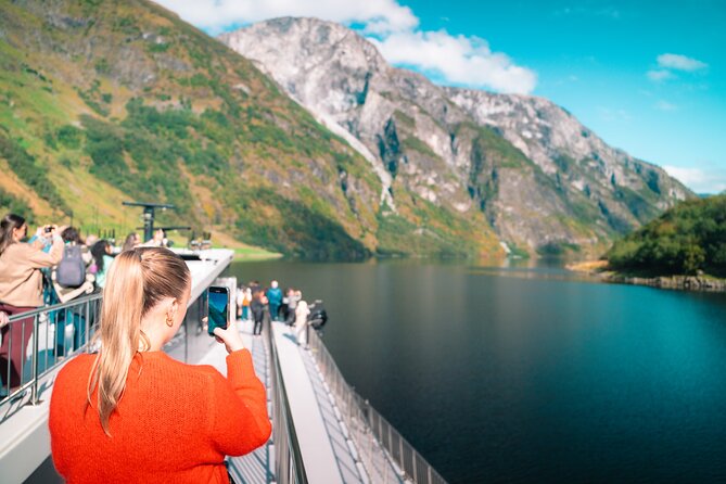 Bergen: UNESCO Fjord Cruise, Flåm & Stegastein - Incl. Lunch - Osterfjord and Dale: quick breaks, real views