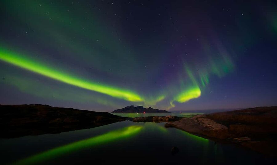Bodø: Hunting The Northern Lights - Meeting point on Dronningens gate 15 and how the 20:00 night schedule works