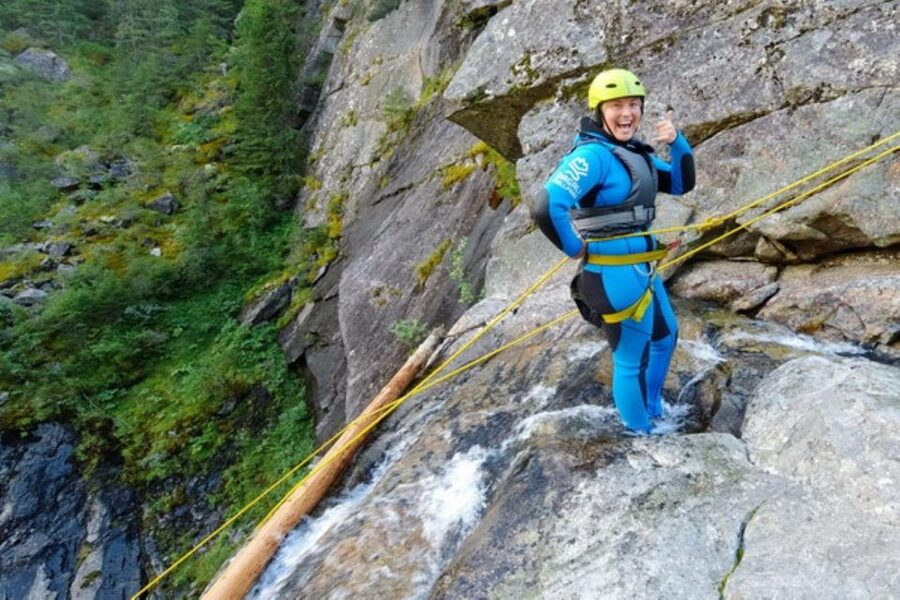 Dagali: Extreme Canyoning Experience - The Giant’s Kettles Test, Including a 4 m Deep Feature