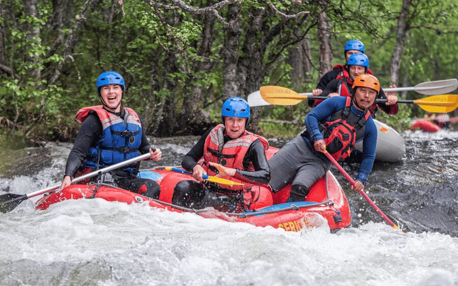Dagali/Geilo: White Water Rafting Adventure - level 2 - The 3-hour rhythm, from wetsuits to coffee after the rapids