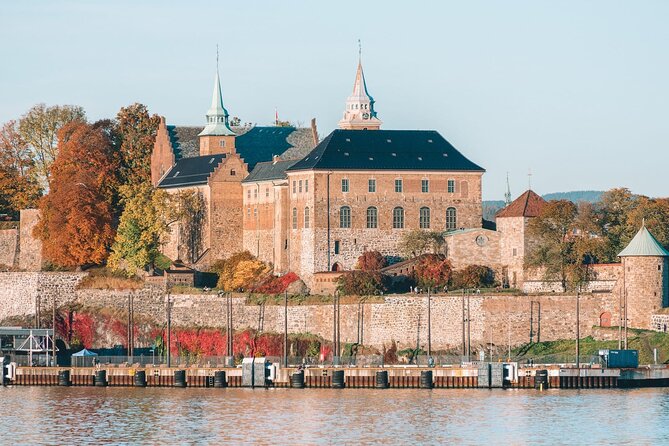 Discover Oslo: Self Guided Audio Tour - Opera roof access plus Oslo Cathedral: two very different pauses
