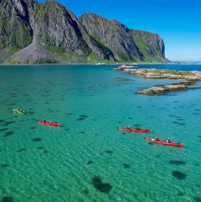 Eggum Lofoten: Kayaking Tour in Lofoten with Snacks - Safety Briefing Done Right: What the Guide Actually Brings to the Day