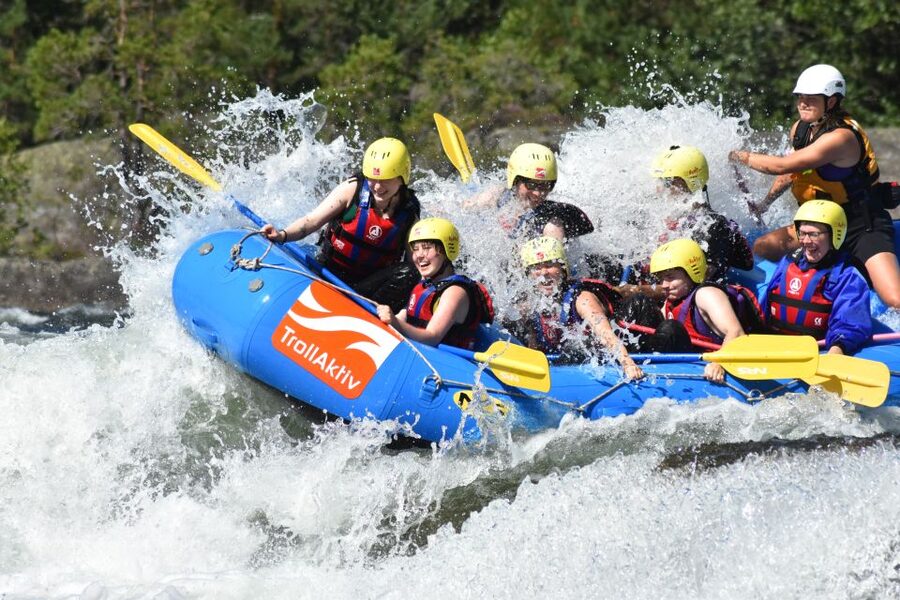 Evje: White Water Rafting Trip on Norway's Warmest Rivers - From Byglandsfjord dam to the loudest waterfalls on the Otra