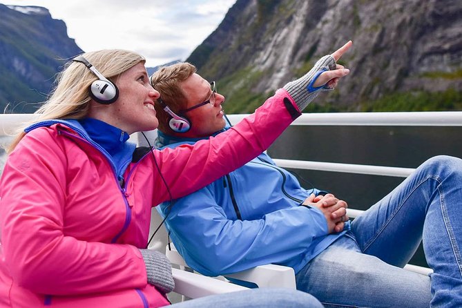 Fjordcruise Ålesund Geirangerfjord T/R - Key points to know before you go