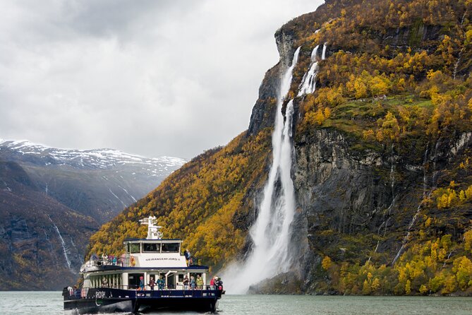 Fjordcruise Ålesund Geirangerfjord T/R - Price and value: what $266.15 per person buys you in the real world