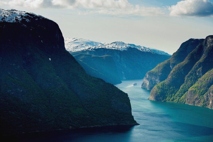 Flåm: Borgund Stave Church, Lærdal, and Stegastein Tour - Aurlandsfjellet and E16: Snow Road Driving Plus Underground Darkness