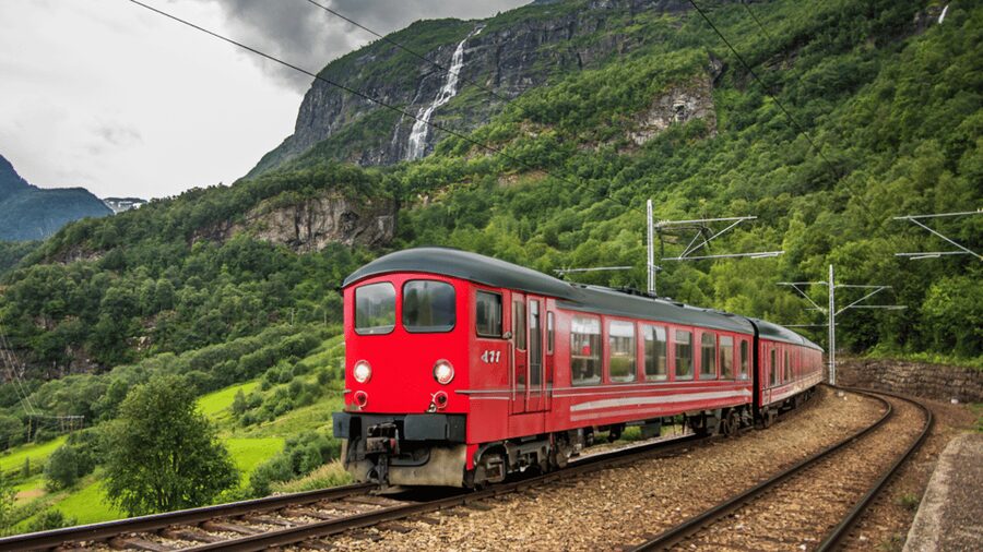 Flåm Flexible Tour with Stegastein, cruise and train include - Stalheim Panoramic Terrace and the Waterfalls Road Hike