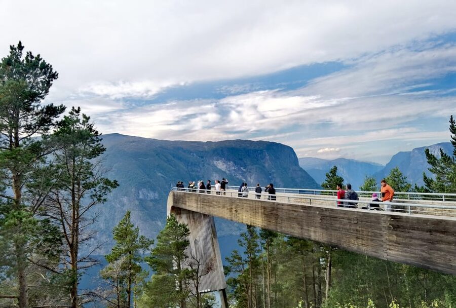 Flåm Flexible Tour with Stegastein, cruise and train include - Stegastein Viewpoint by Road, and the Crowds Reality