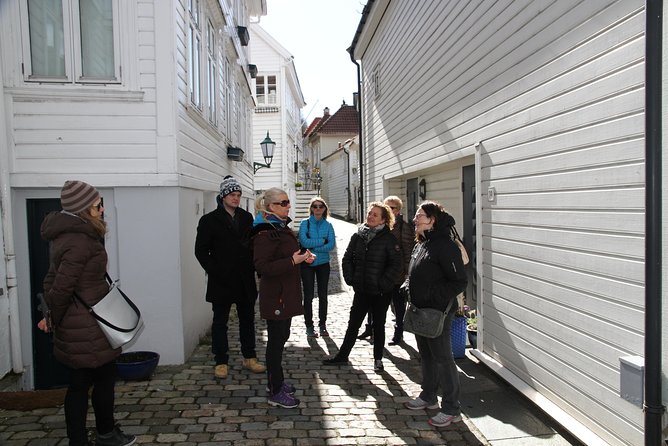 Food and Culture walk - The Pace: Easy Walking, Small-Group Time to Look Around