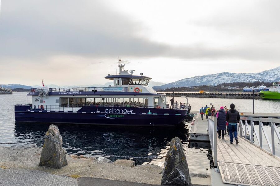 From Ålesund: Winter Fjord Cruise to Geirangerfjord - On Board Keiser Wilhelm: Comfort, Safety, and the Food Timing