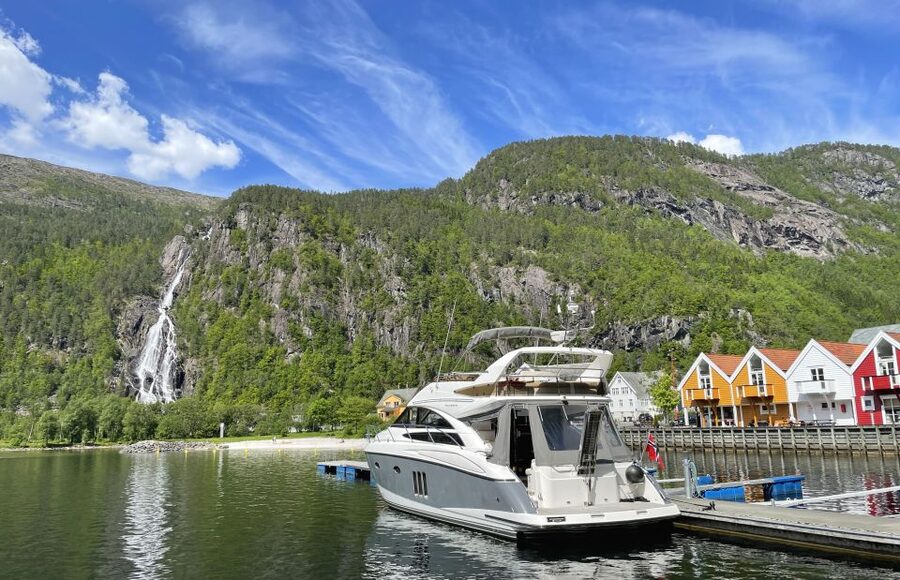 From Bergen: Modalen Private Fjord Cruise with Waterfalls - Waterfall Time in Modalen: Tasting, Showering, and a Cold Swim