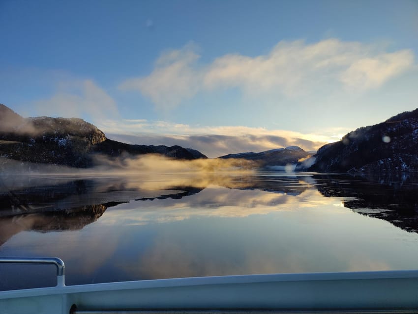 From Bergen: The Original Fjord Cruise to Mostraumen - Bergen to Bryggen: your fjord day starts right in the city