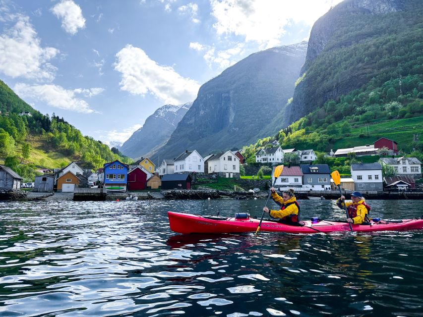 From Flåm: Nærøyfjord 3 Day Kayaking and Camping Tour - Day 2: how the guides handle wind, plus the best part, the viewpoint timing