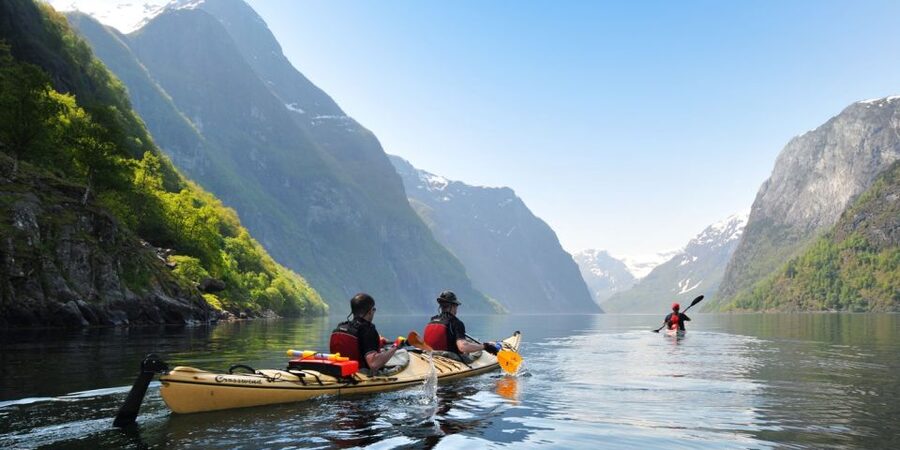 From Flåm: Nærøyfjord 3 Day Kayaking and Camping Tour - Meeting at 9:00 on the Flåm beach and getting set up right