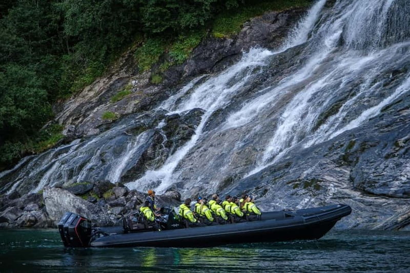 From Hellesylt: Experience Fjordsafari Geirangerfjord on RIB - Before you go: meeting point, timing, and what to wear