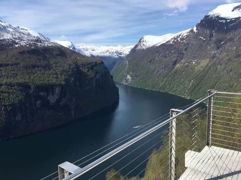 From Hellesylt: Geiranger Highlights Tour with Photo Stops - Eagle Bend: the 15-minute photo stop that anchors the whole tour