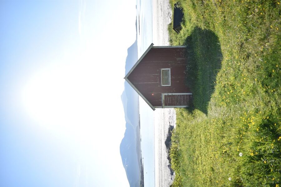 From Leknes City/Port: Private Lofoten Tour with Transfer - Vikten, Flakstadpollen Fjord, and Flakstad Church