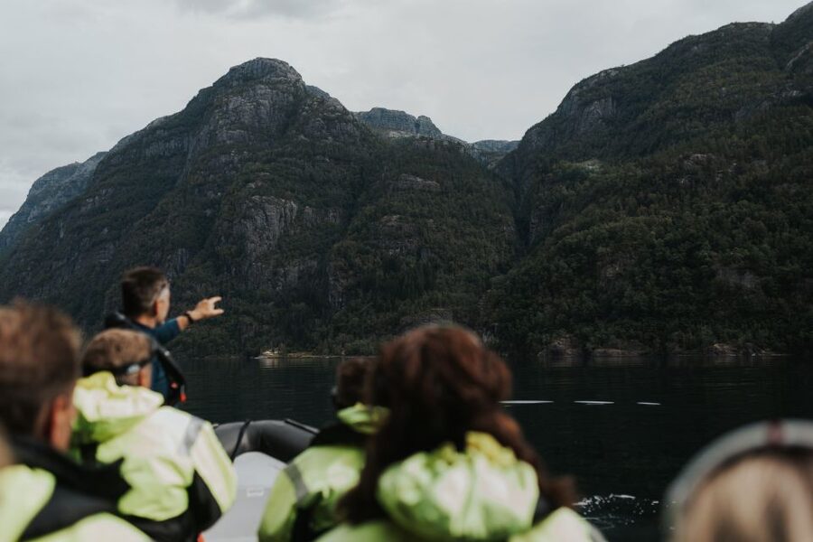 From Norheimsund: Hardangerfjord & Fyksesund RIB Fjord Tour - Finding the meeting point at Kaien 28 (and arriving with enough time)