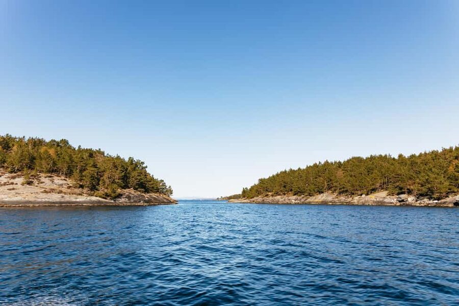 From Stavanger: Lysefjorden & Pulpit Rock RIB Boat Tour - Lysefjord RIB Safari, in 5 quick points
