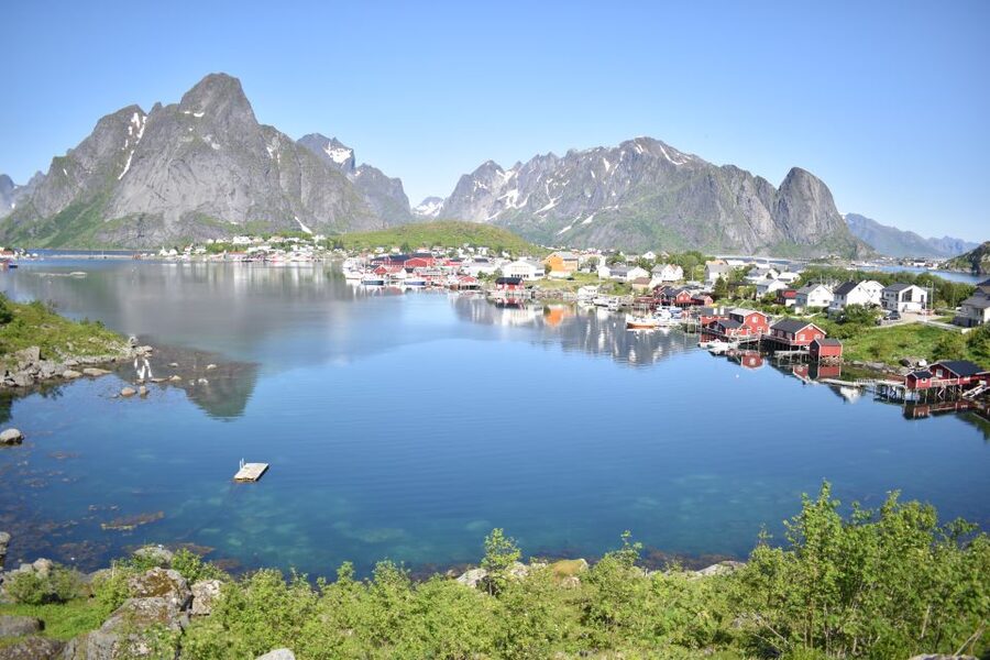 From Svolvaer: Private Lofoten Islands Tour with Transfer - Why this West Lofoten private drive feels different from a bus tour