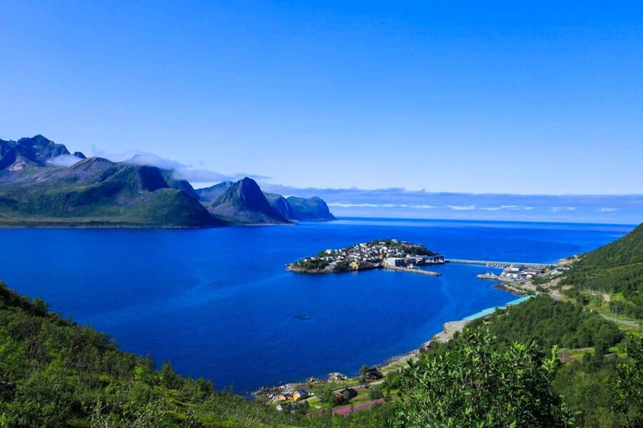 From Tromsø:(Chinese)Senja Day Trip - Mefjordvær fjord village: photos that feel lived-in