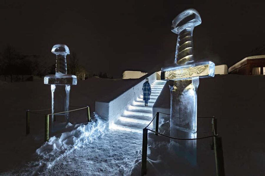 From Tromsø: Ice Domes Snow Park and Wilderness Experience - Campfire survival skills and the warm meal that anchors the day