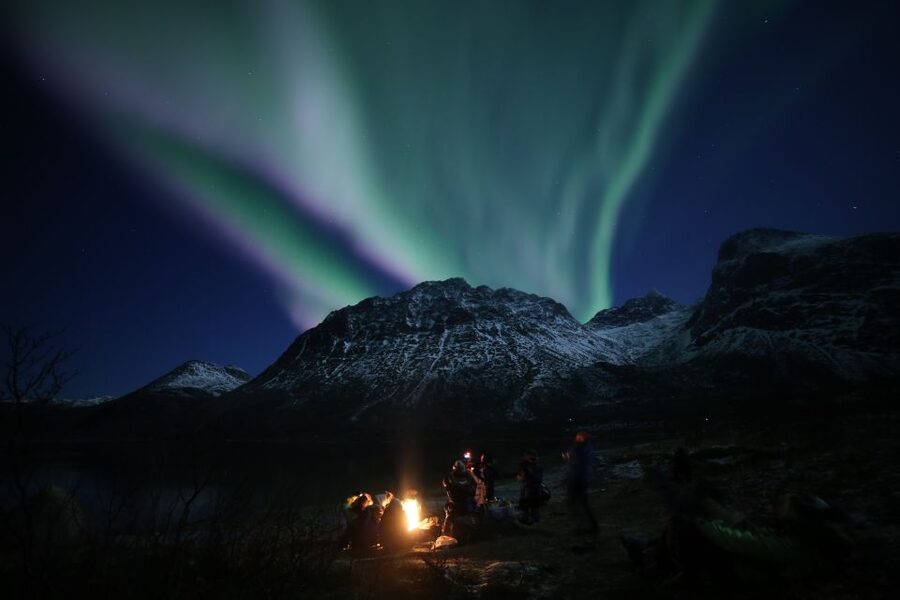 From Tromso: Northern Lights Photography Tour - How the guide helps you photograph the aurora (without a tripod)